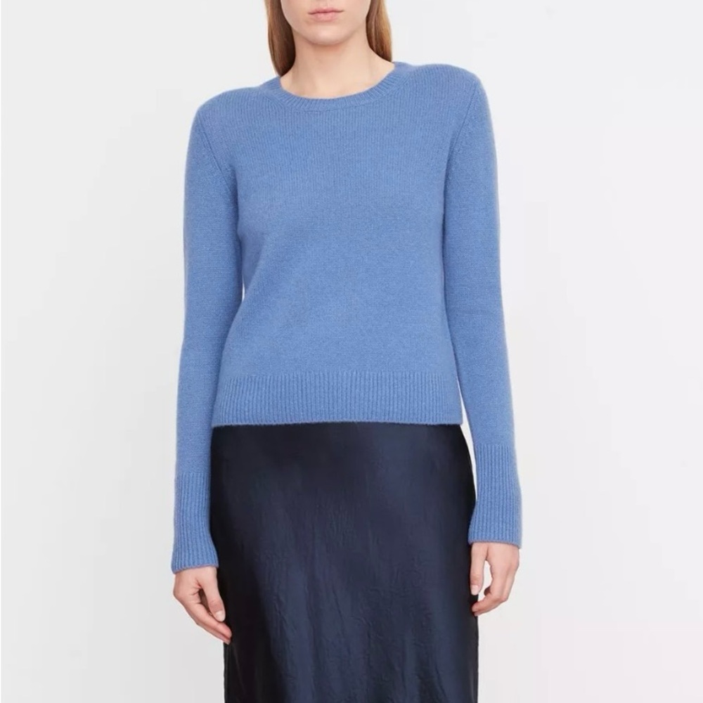 Vince 100% cashmere classic crew neck sweater M Medium